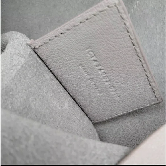 Pre-Owned YVES SAINT LAURENT Toy Supple Leather Shopping Tote Bag Gray - Picture 7 of 9